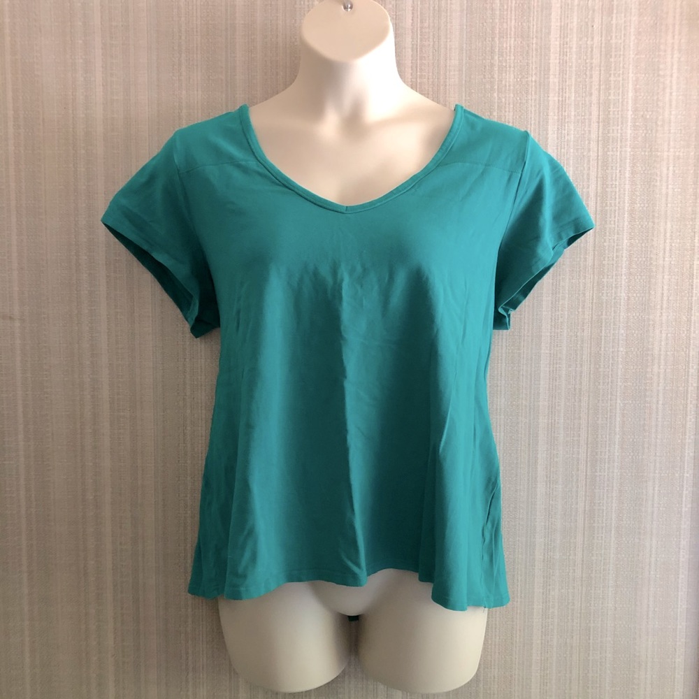 Pennington’s Form Fit Emerald Tee